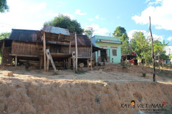 [베트남 꼰뚬, 콘뚬(Kon Tum)] 꼰꺼뚜마을(Lang Kon Ko Tu) - 바나(Ba Na)족 마을을 가다.