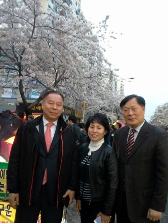 2013년 4월 20일(토) 새누리당 인천 계양갑 조갑진위원장 계양구 벚꽃 축제에 참석하다.