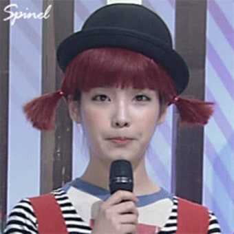 130520 아이유 인기가요 MC출연 100회 결산 의상 모음