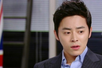 독특한 캐릭터 조정석
