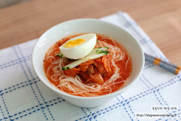 <김치말이국수>쫄깃한 면발과 시원한 국물맛이 좋아 김치말이국수 만드는법 | 블로그