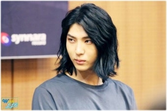 정택운 [빅스 레오] 포니테일 피쳐링을 .. 만약 정레오가 했다면 ...? 상상만으로도 섹시美 터진다 @_@