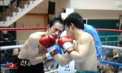 박현성, UFC 파이트 나이트에서 타이라에게 2라운드 서브미션으로 패배