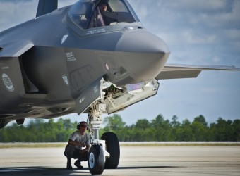 F-35 전투기 도입을 승인한 네덜란드 의회