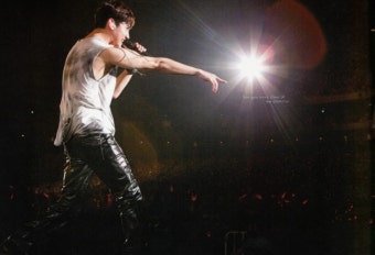 데뷔 10주년을 축하합니다