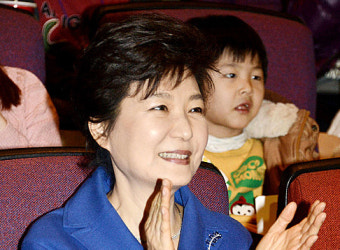 박근혜 없는 지방선거…˝황우여 체제 바꾸자˝
