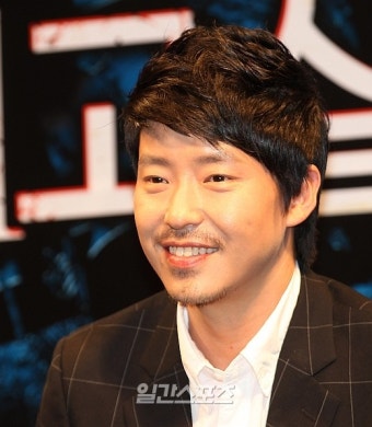 [단독] 엄기준, 박시후 불발된 '골든크로스' 출연 확정