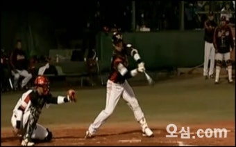 김귀한 심판 2010년 3월 30일 한화 롯데전 오심 강민호 체크스윙 