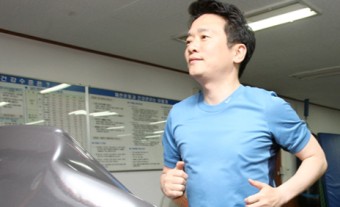 남경필 경지지사가 인천 아시안게임을 앞두고  태릉선수촌 방문해서 경기도소속 선수들을 격려 했군요.