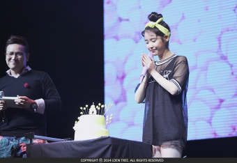 [2014.09.18] IU 데뷔 6주년 팬미팅＜목요일에 만나요(Feat.6주년)＞