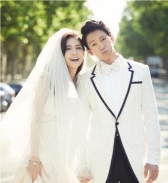 이보영  지성 , 결혼 1년만에 임신 10주차 !