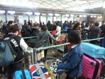 인천공항에  중국인이 태반이네요