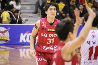 김시래 유병훈 김종규 기승호 문태종 김영환 정창영 양우섭 데이본제퍼슨 14-15 프로농구 6강 PO 1차전 창원LG vs 고양오리온스 (15.03.08)