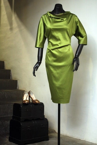 # 572 - Green ( The muse / Dress ) 더 뮤즈 / 드레스 - 디자이너 유선희