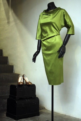 # 572 - Green ( The muse / Dress ) 더 뮤즈 / 드레스 - 디자이너 유선희