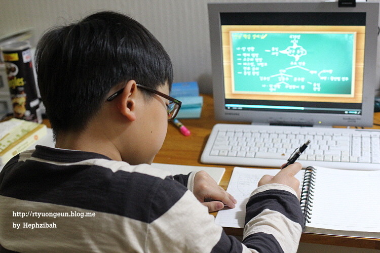 박수홍, 8개월 된 딸에게 현충일을 맞아 역사 교육 시작