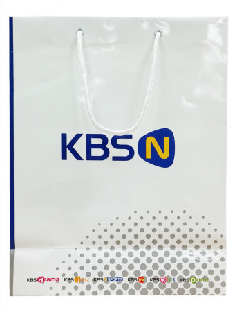 KBS n 케이비에스엔에서 사용하실 종이 쇼핑백제작을 박스네[신영패키지종합센터]에서 제작하였습니다.