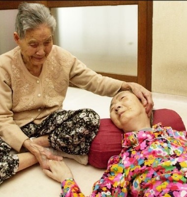 모정의세월-장애딸 돌보는 101세 엄마 | 블로그