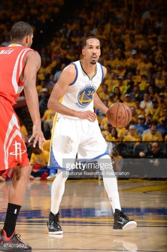 NBA Playoffs 2015-1차전 초반 기세는 제임스 하든의 휴스턴. 승리는 스테판 커리의 골든스테이트.