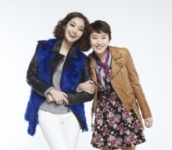 윤진서 2=합사)=78(윤수경 | Jin Seo Yoon) 영화배우 출생1983년 8월 5일 소속사FNC엔터테인먼트학력서울예술대학 연극과데뷔2001년 영화...