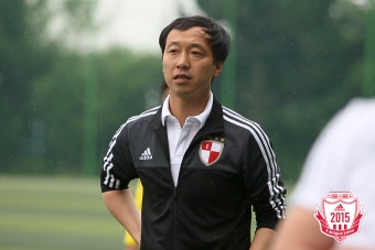 [감독 열전] 부산 박진섭 감독 “전반기에 모든 것을 쏟아 붓겠다”
