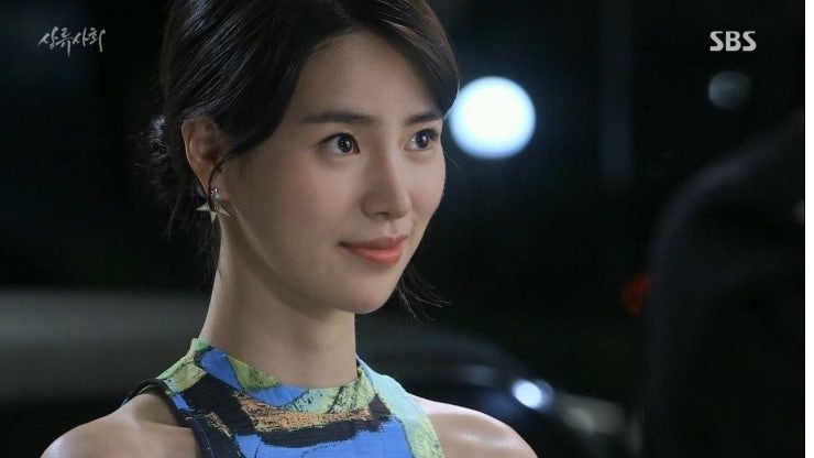 Diễn viên với làn da hoàn hảo không tì vết