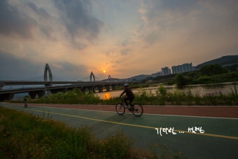대구일몰...대구도시철도3호선 금호강 횡단교(팔달교) 일몰