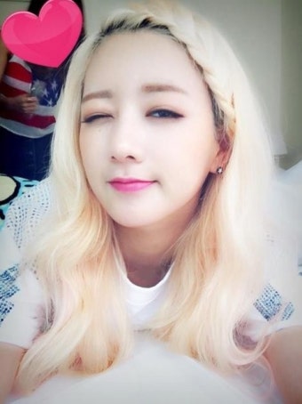 KBO 허구연 해설위원이 인정한 에이핑크 윤보미 역대급 시구 동영상 연예인시구