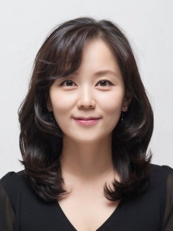 봄비스튜디오에서 찍은 반명함판 사진 ^^ 오동훈작가님 최고