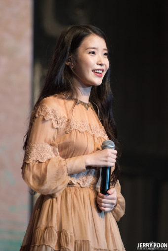 151122 아이유 홍콩 쇼케이스 사진