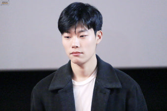 배우 류준열 응답하라 1988 정환 에 대하여!
