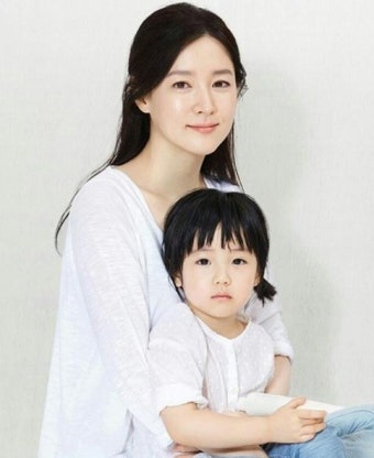 이영애 제이룩화보 인형같네요