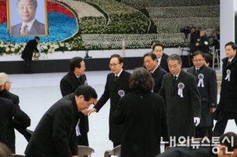 현철 씨, MB만나 영결식 참석 감사의 뜻 전달