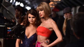 테일러 스위프트(Taylor Swift) 1989 그래미 어워드 올해의 앨범 수상 : 다시 불거지는 인종차별 논란