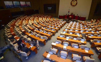 허위모략적 선전선동 방치하는 국회의장단의 국회법 위법행태 대한민국 국회 준법 참 기가막히고 더민주 국해적 행태 의혹 분통