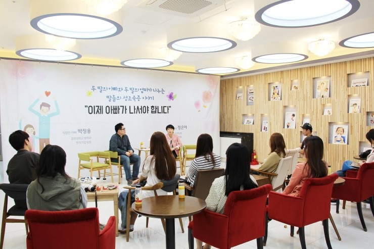 가수 이민우, 두 딸의 아빠로 새로운 가정 이루다