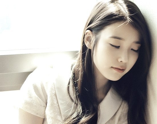 아이유(IU) 마음...가사가 예쁘고 저려요 :) 라이브도 듣기!!!
