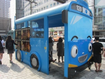 인사동, 한남동, 명동, 홍대거리