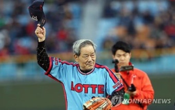 '84년 롯데 첫 우승 주역' 유두열 전 롯데 코치, 암 투병 끝에 별세... 삼가고인의 명복을 빕니다...