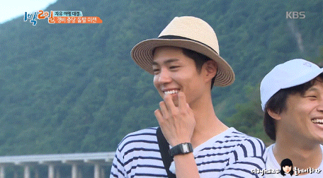 박보검, 1박 2일 출연으로 살벌한 소 펜싱 맞대결과 특별 라이브 연주회 선사