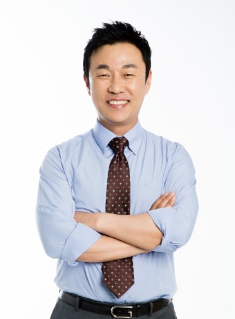 이영돈이 와사비 논란이 된 '시장 스시'를 찾아 사과를 요구한 영상은 코미디다