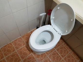 퇴근길에 광주 월산동 원룸 변기막힘 뚫음