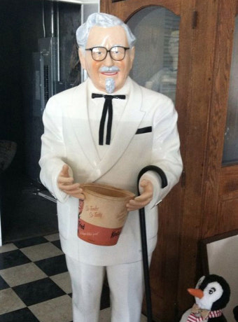 KFC 커넬샌더스 할아버지와 월레스와그로밋 미니피규어