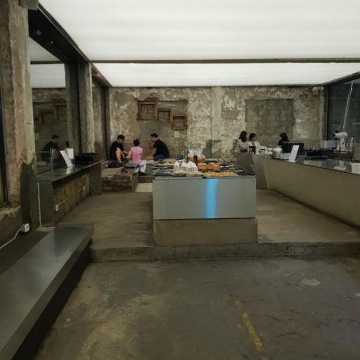 Onion Anguk mang nét cổ kính của nhà Hanok truyền thống.