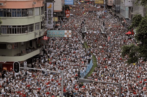 뮬라웨어1945 마케팅! 오이하다? 고추하다? 홍콩시위의 진짜 이유는? | 블로그