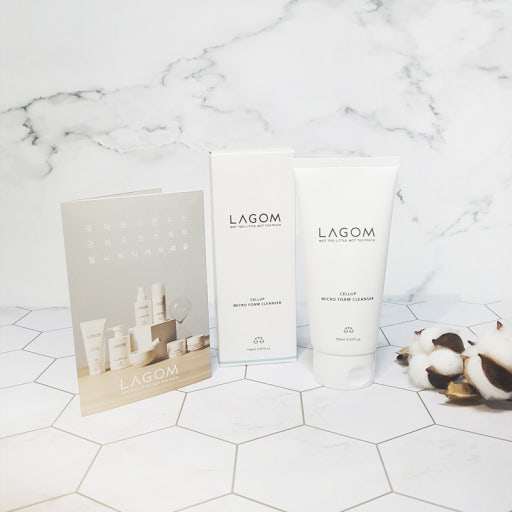 Đây là cách tôi sử dụng sữa rửa mặt tạo bọt đúng cách trong thời gian gần đây.