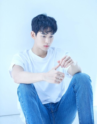 골드메달리스트 홈페이지 오픈 : 김수현씨 새 프로필 사진