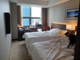서울역 호텔 "포포인츠 바이 쉐라톤 서울역 - 시설과 서비스는 만족스러웠지만, 1% 부족한 호텔"