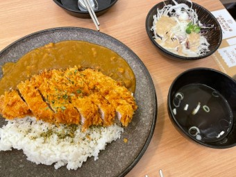 # 군산 맛집 : 쌀국수와 돈까스 모두 먹고 싶을 땐 '오유미당 군산시청점'