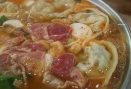 천안 신부동 맛집 안골식당 만두 전골에 소고기 사리까지 맛있어!